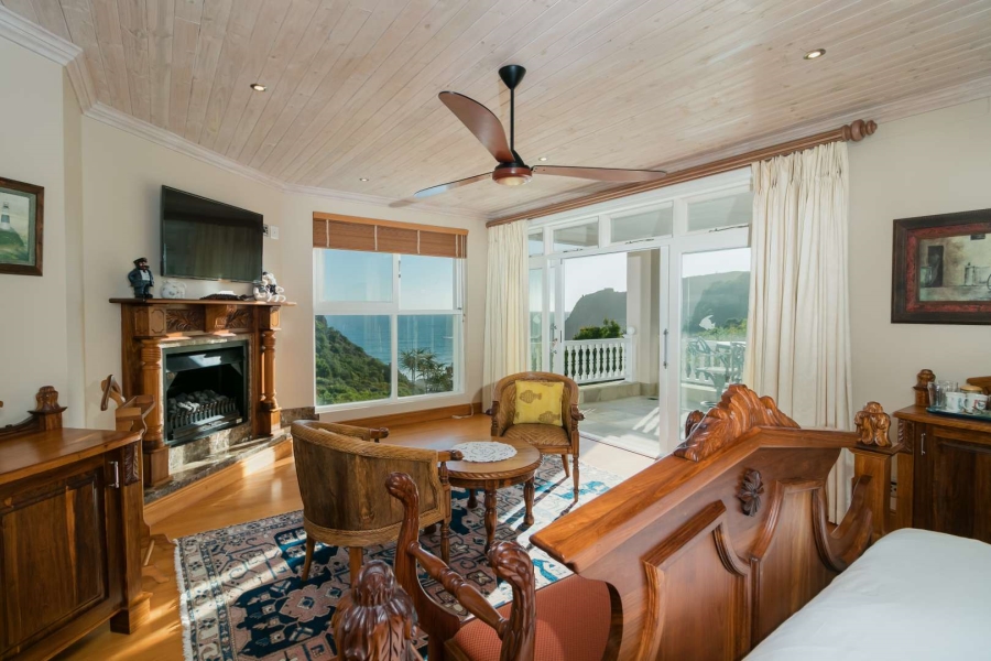 5 Bedroom Property for Sale in The Heads Western Cape